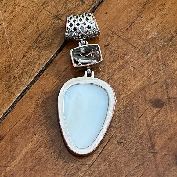 Stunning Abalone Pendant Large Colorful - Picture 3 of 3